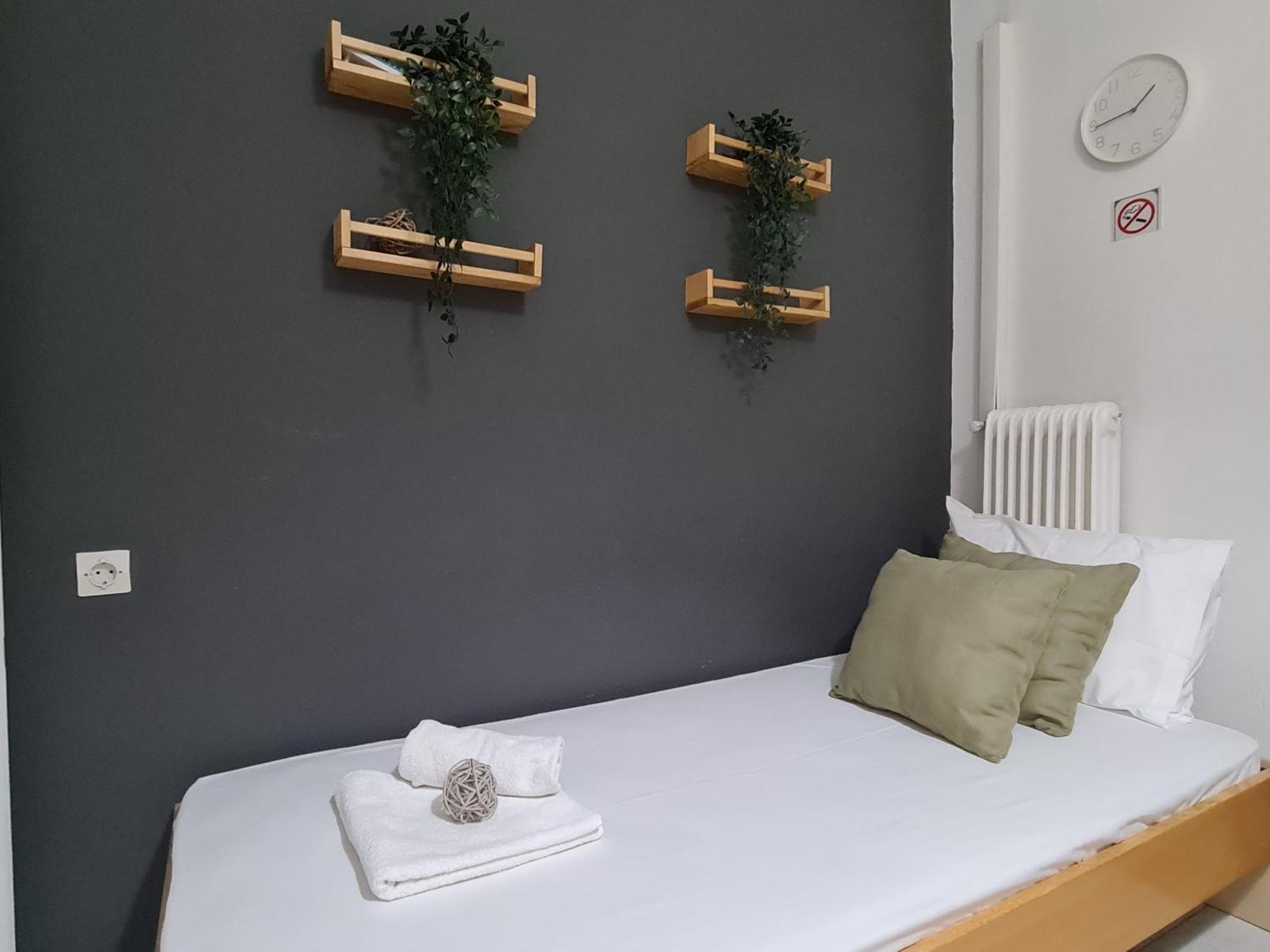 Apartment In The Heart Of The City 3 Larissa Luaran gambar