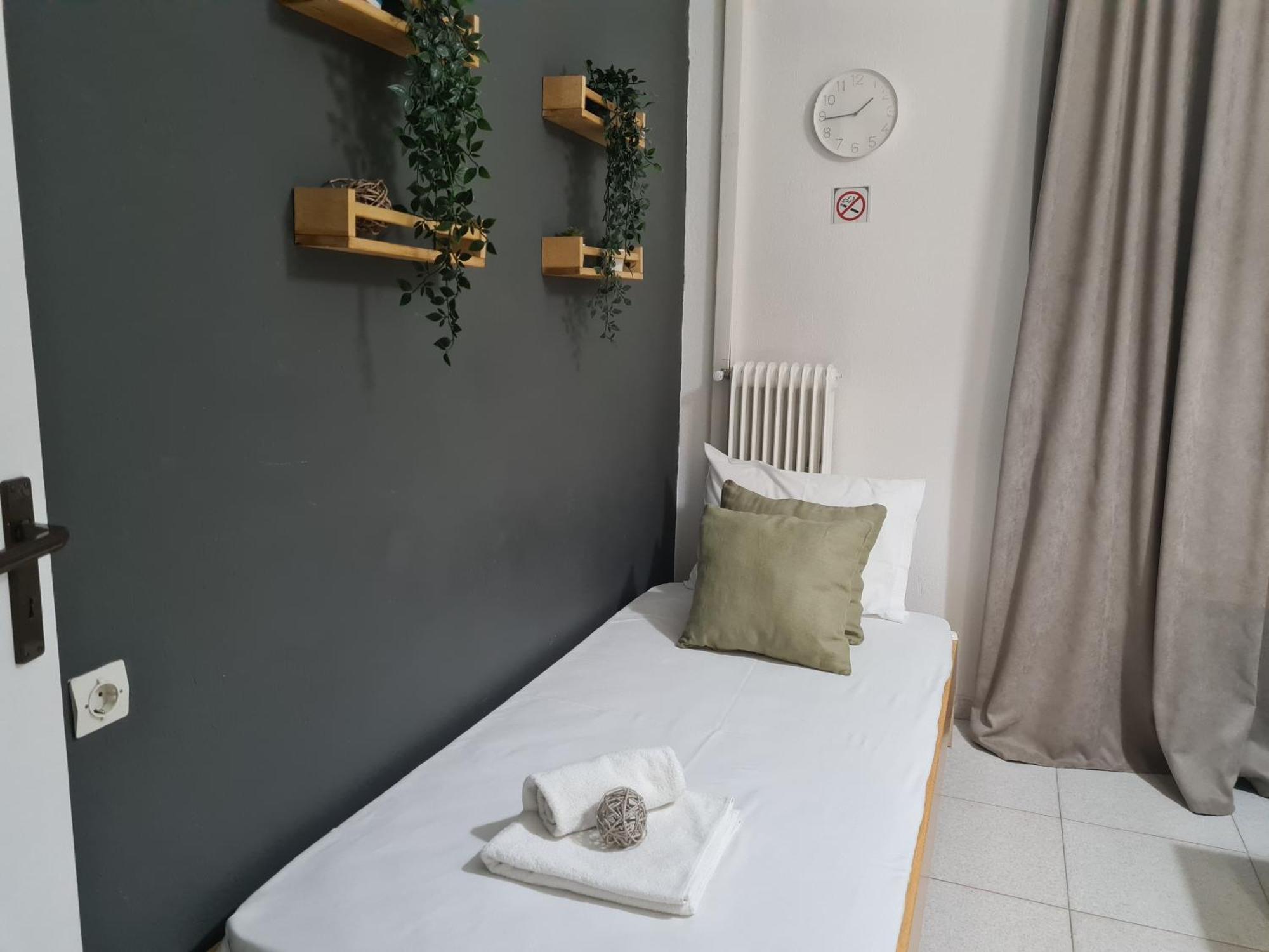 Apartment In The Heart Of The City 3 Larissa Luaran gambar