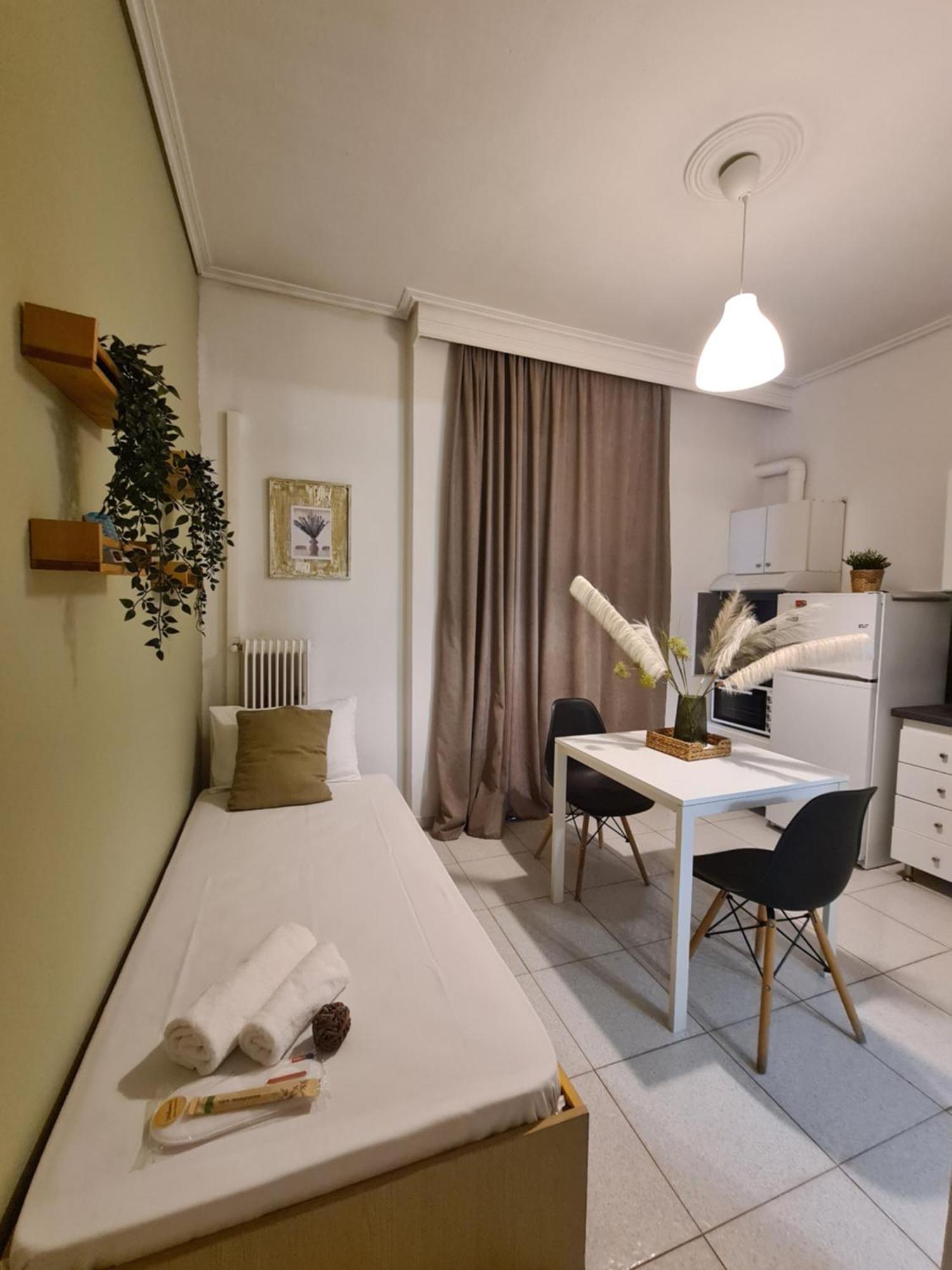 Apartment In The Heart Of The City 3 Larissa Luaran gambar